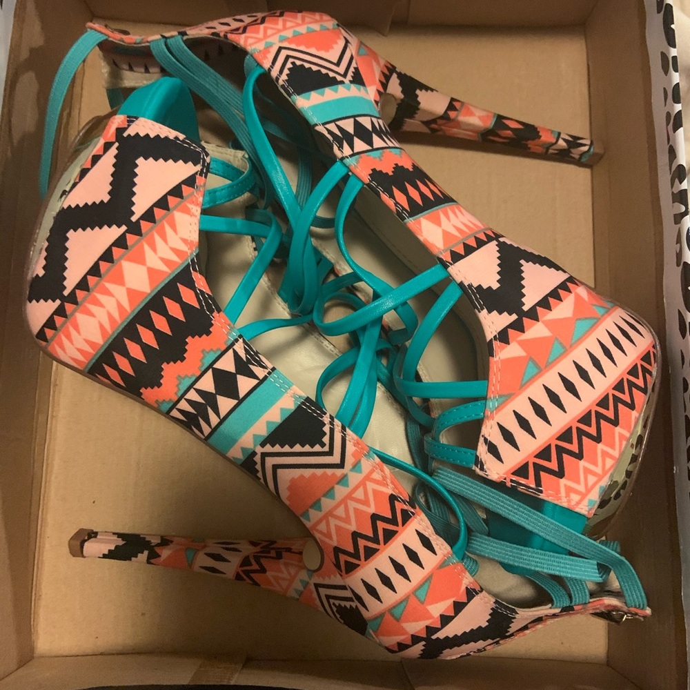 SHOES